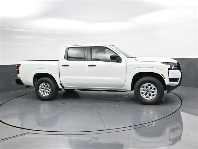 2025 Nissan Frontier S photo 3