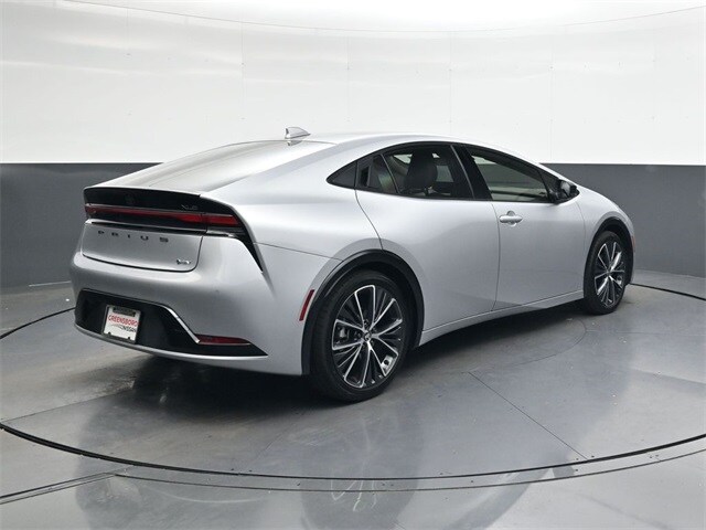 2024 Toyota Prius XLE photo 4