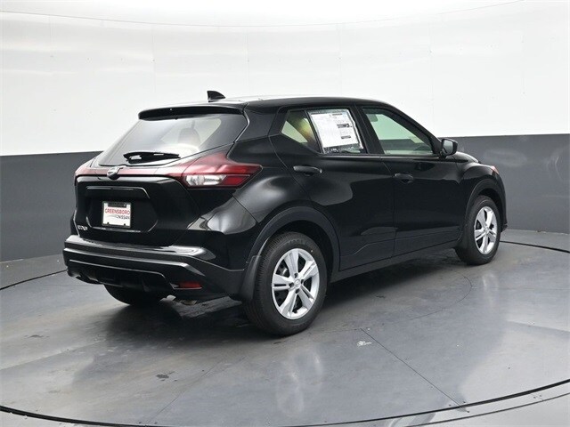 2025 Nissan Kicks Play S photo 4