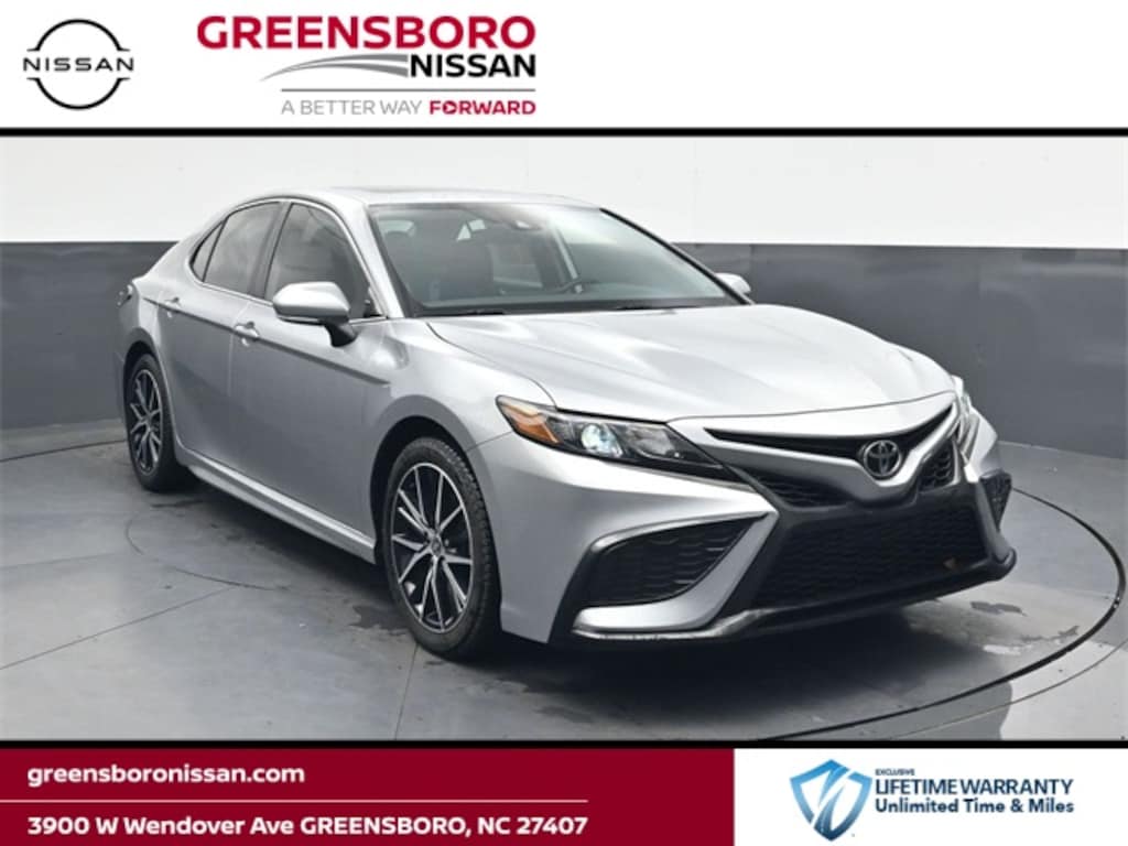 Used 2021 Toyota Camry SE Sedan