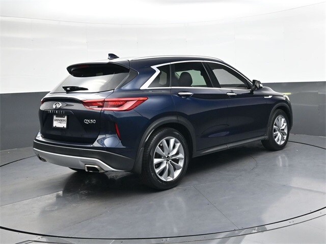 2021 Infiniti QX50 Luxe photo 4