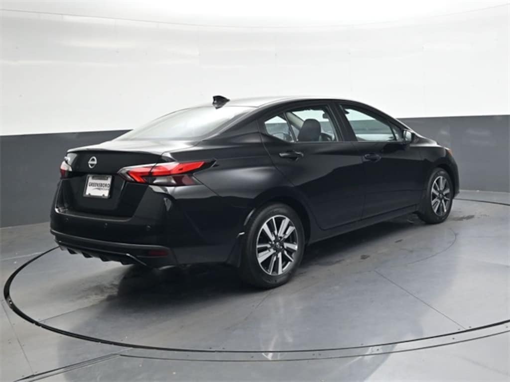 New 2025 Nissan Versa 1.6 SV Sedan