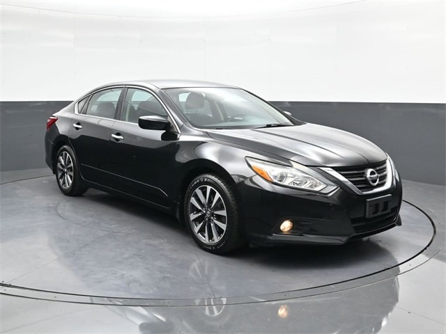 Used 2016 Nissan Altima SV with VIN 1N4AL3AP6GC185890 for sale in Greensboro, NC