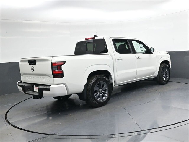 2025 Nissan Frontier SV photo 4