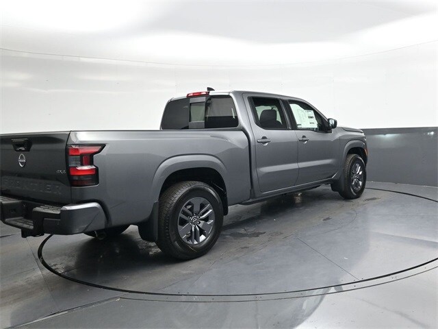 2026 Nissan Frontier SV photo 4