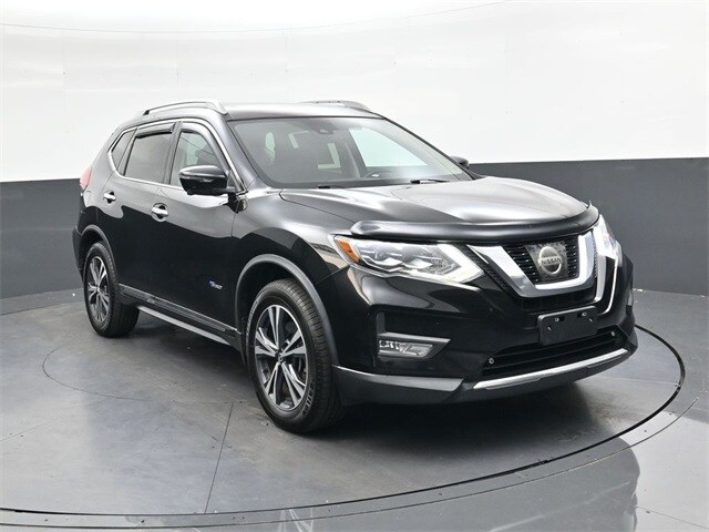 2017 Nissan Rogue Hybrid SL photo 2