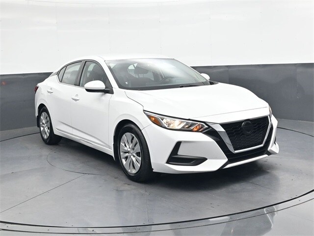 2022 Nissan Sentra S photo 2