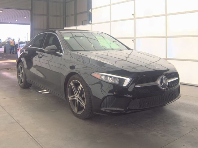 2022 Mercedes Benz A 220 photo 3