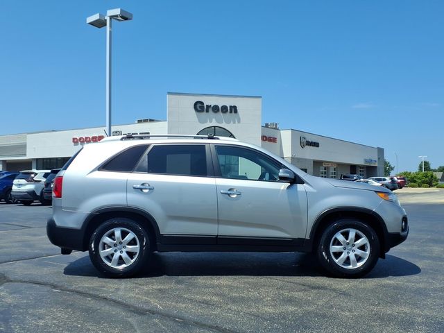 Used 2013 Kia Sorento LX with VIN 5XYKT3A63DG326203 for sale in Springfield, IL