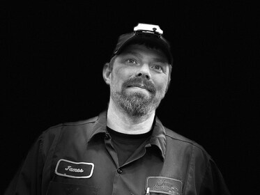 Staff member James Taylor from ID_f5e62e251e72