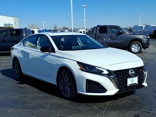 2023 Nissan Altima 2.0 SR Sedan