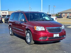 2015 Chrysler Town & Country