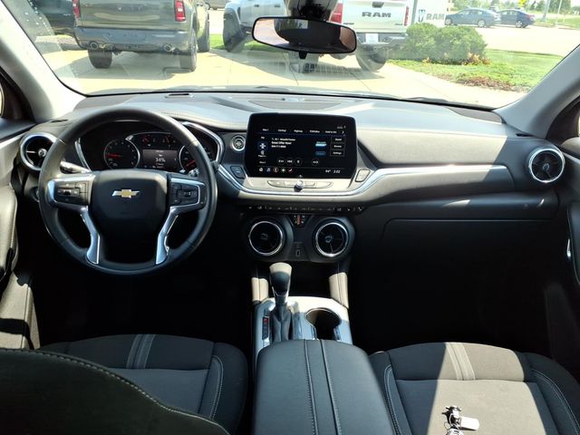 Photo 6