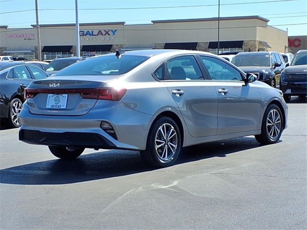 Used 2023 Kia Forte LXS Sedan