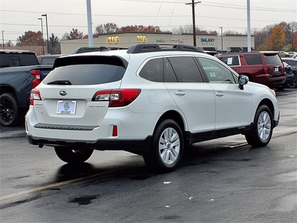 Used 2016 Subaru Outback 2.5i Premium SUV