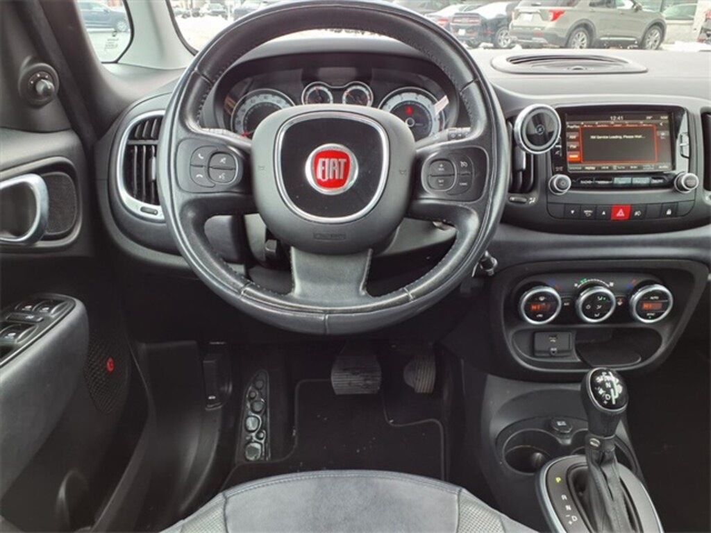 Used 2015 FIAT 500L Lounge Hatchback