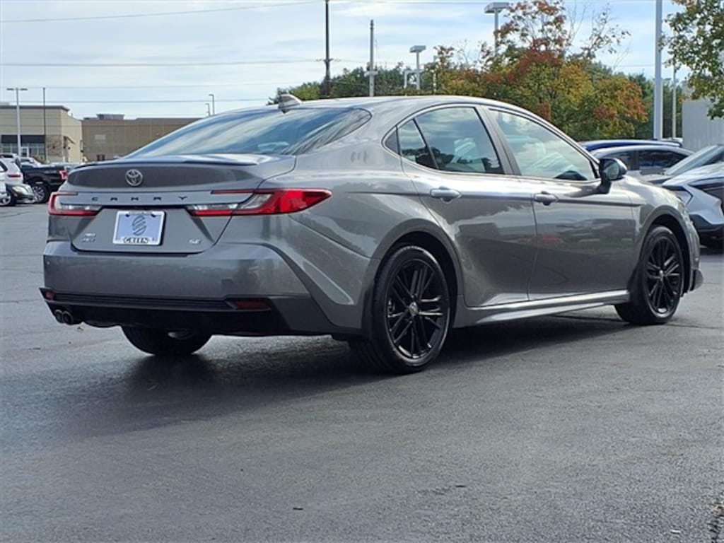 Used 2025 Toyota Camry SE Sedan