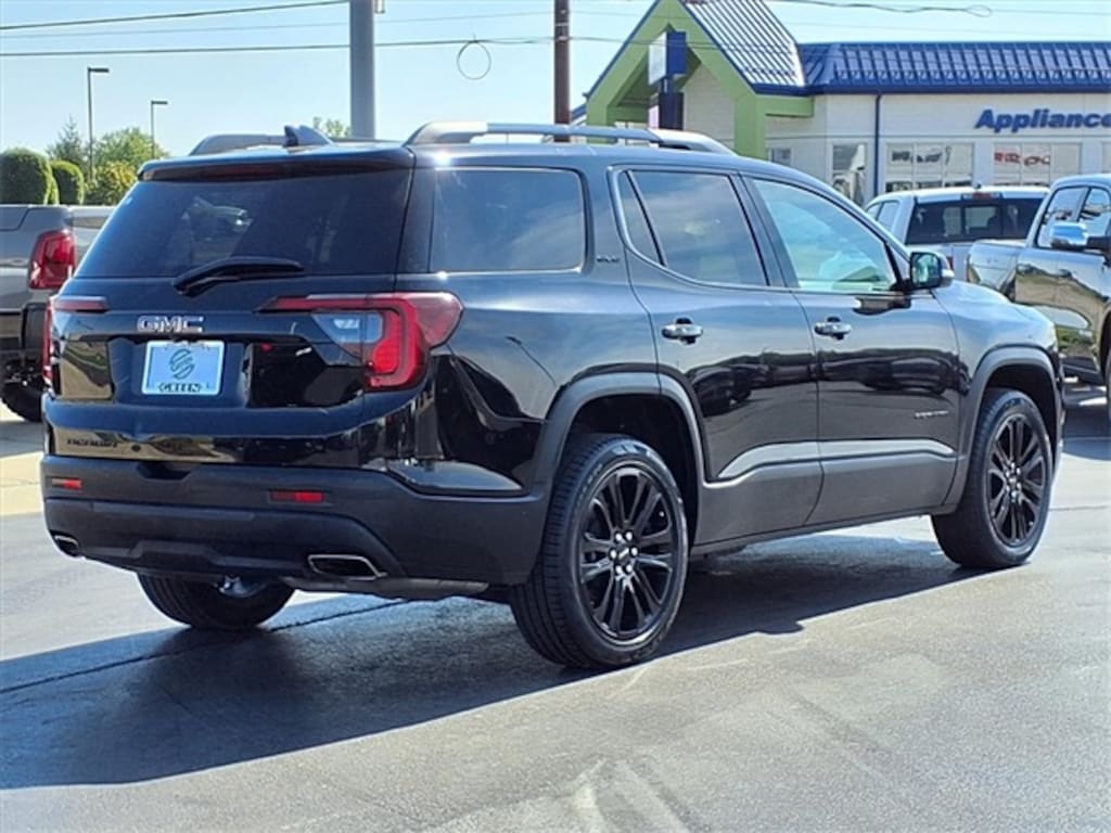 Used 2022 GMC Acadia SLE SUV