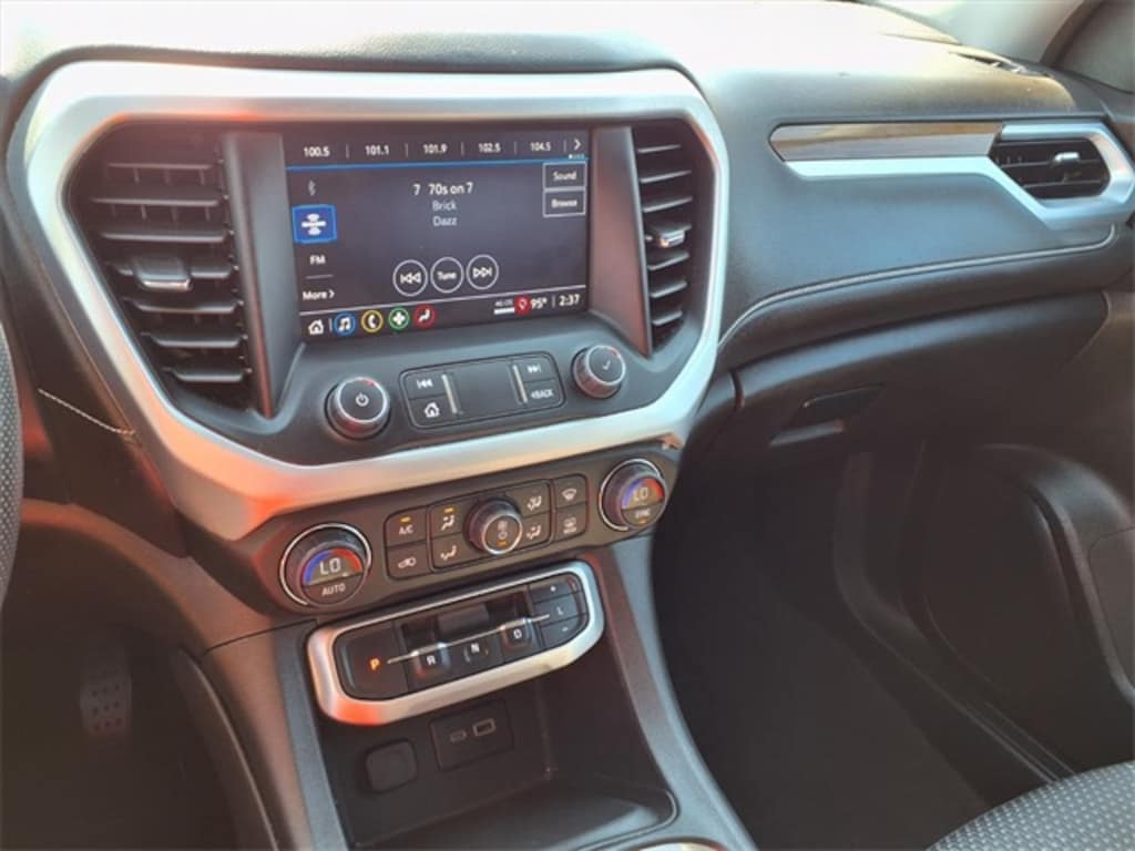 Used 2022 GMC Acadia SLE SUV