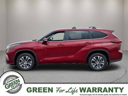 2023 Toyota Highlander Hybrid XLE AWD w/ Leather & Sunroof Sport Utility