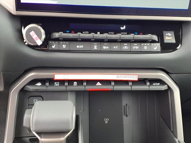 2026 Toyota Tundra Limited - Photo 10