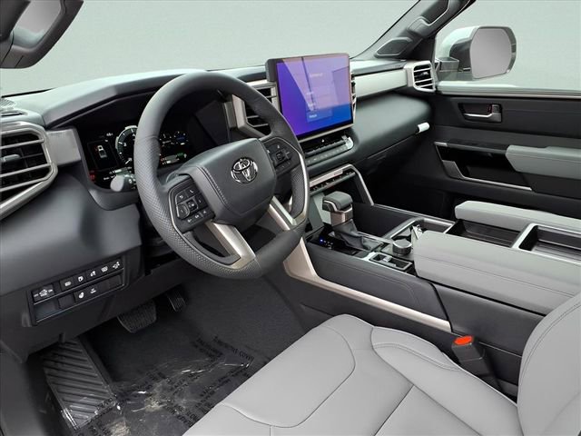2026 Toyota Tundra Limited - Photo 17