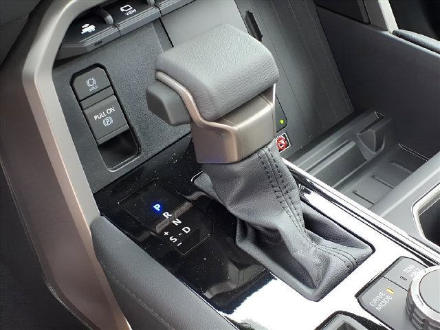 2026 Toyota Tundra Limited - Photo 15