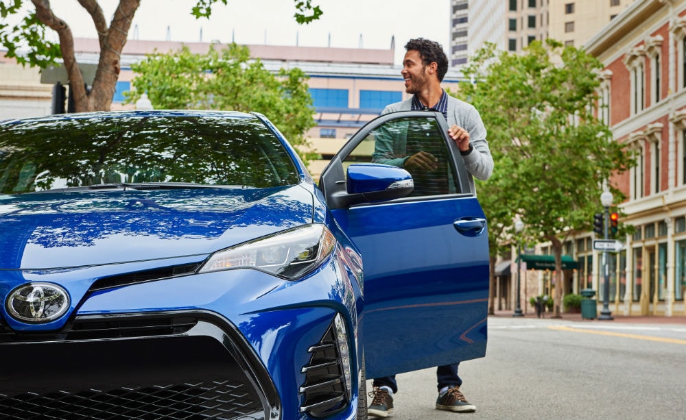 2019 Toyota Corolla Blue Exterior