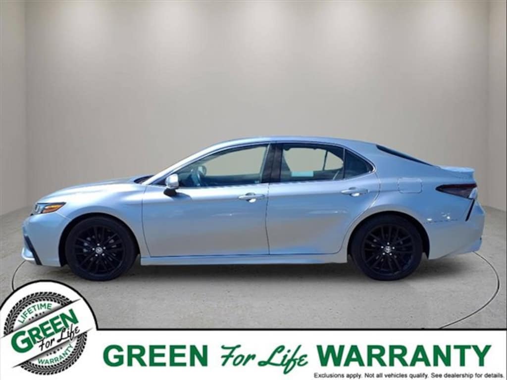 Used 2023 Toyota Camry XSE FWD w/ Leather, Sunroof & Nav Sedan