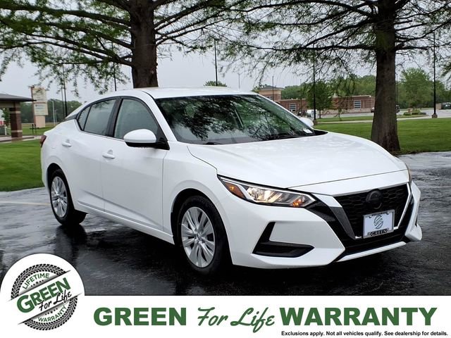 2022 Nissan Sentra S CVT's photo