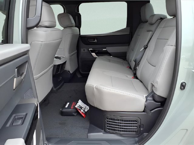 2026 Toyota Tundra Limited - Photo 18