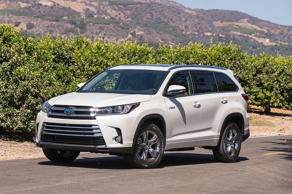 2019 Toyota Highlander Green Toyota Chatham, IL