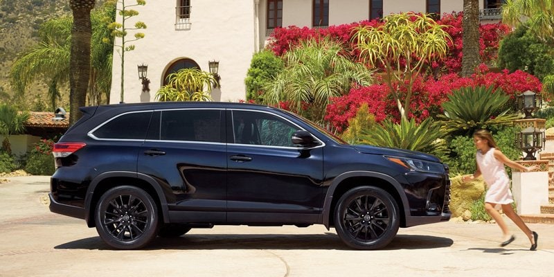 2019 Toyota Highlander Green Toyota Chatham, IL