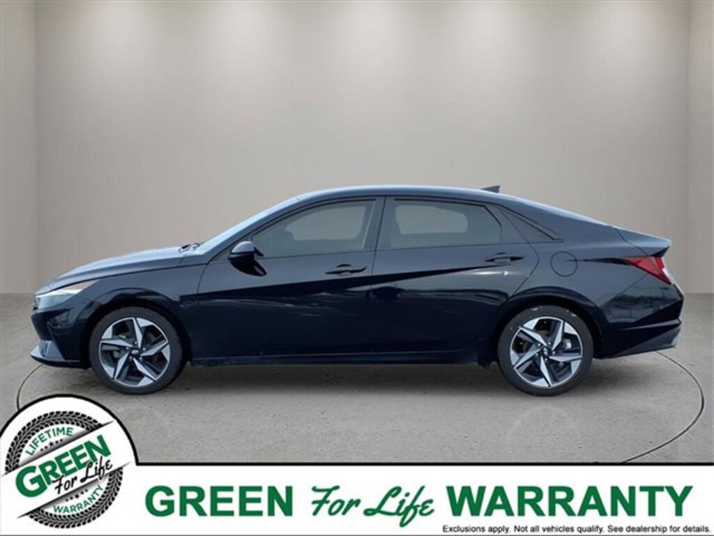 Used 2023 Hyundai Elantra SEL w/ Bluetooth & Backup Camera Sedan