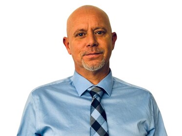 Staff member Jason Voyles from b0145a99d5ae