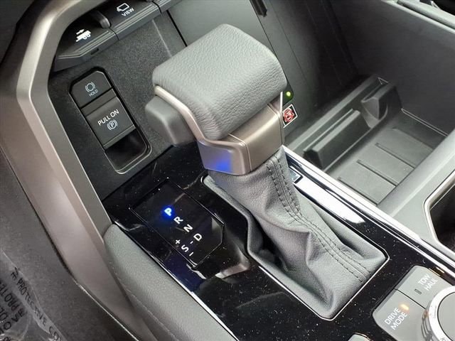 2026 Toyota Tundra Limited - Photo 11