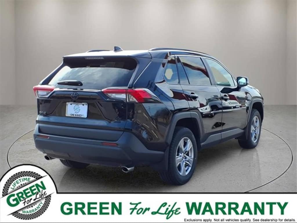 Used 2023 Toyota RAV4 XLE AWD w/ Sunroof Sport Utility