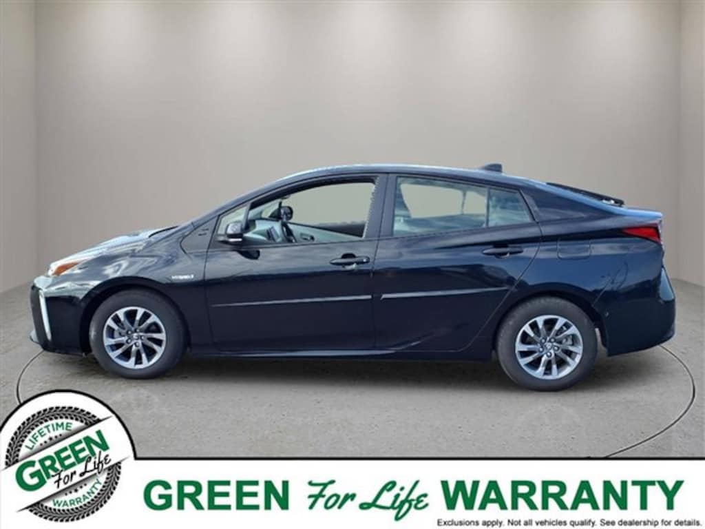 Used 2022 Toyota Prius Limited FWD w/ Leather, Sunroof & Nav Hatchback