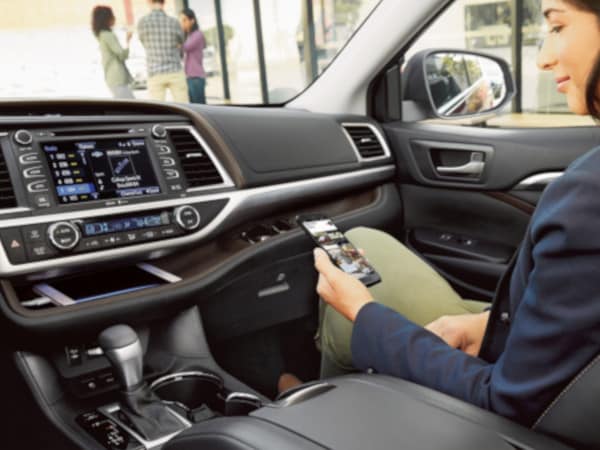 2019 Toyota Highlander Green Toyota Chatham, IL