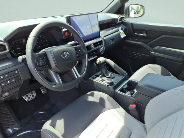 2026 Toyota Tacoma TRD Sport - Photo 17
