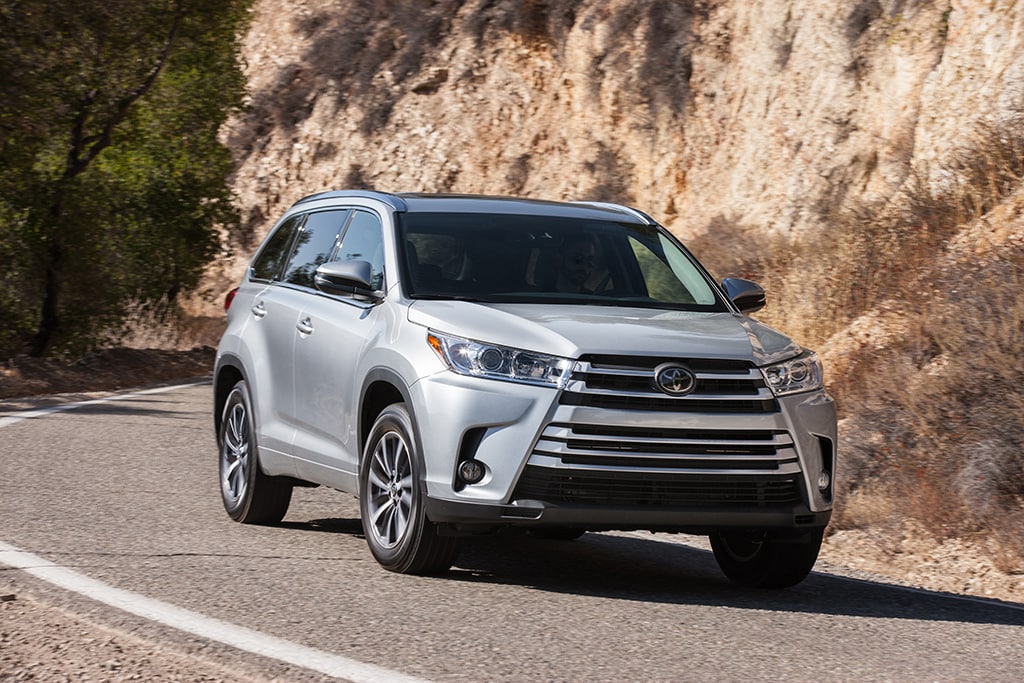 2019 Toyota Highlander Green Toyota Chatham, IL