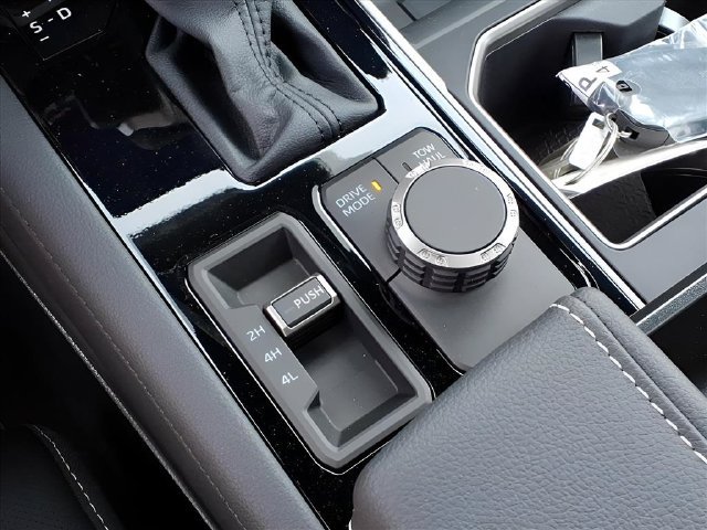 2026 Toyota Tundra Limited - Photo 16