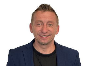 Staff member Justin Thomas from a582f4515b9d