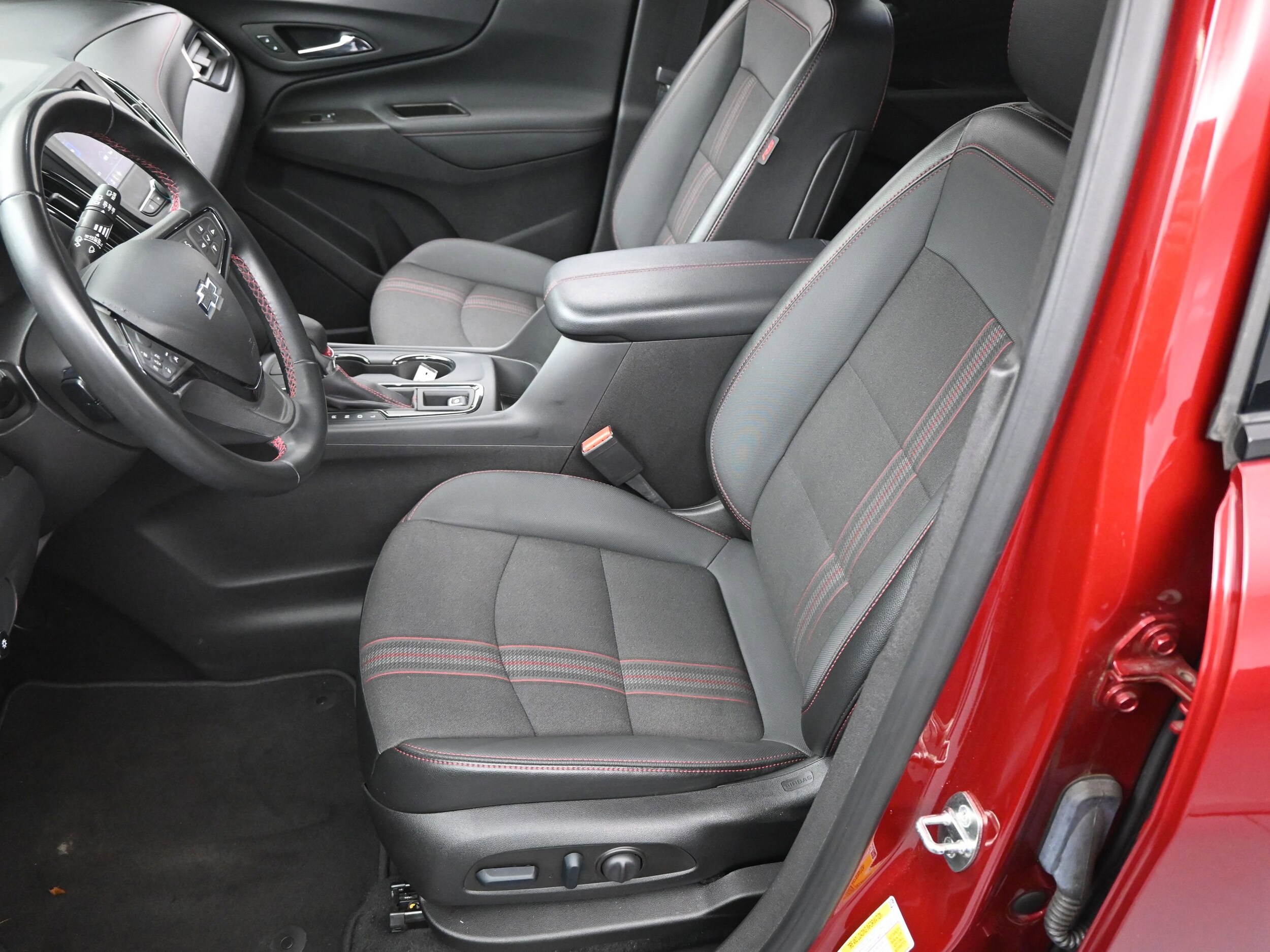 2023 Chevrolet Equinox RS photo 4