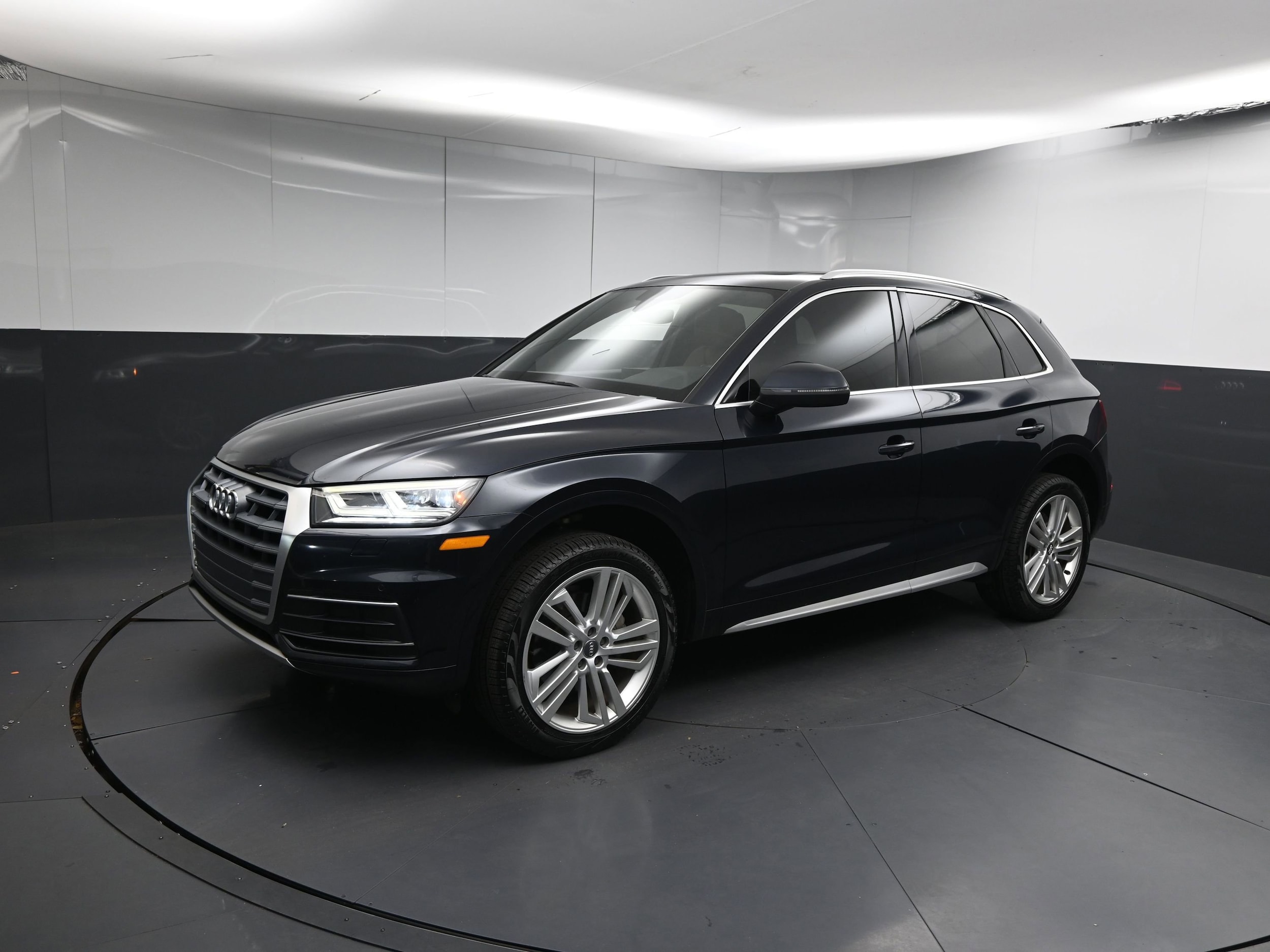 2018 Audi Q5 Premium Plus's photo