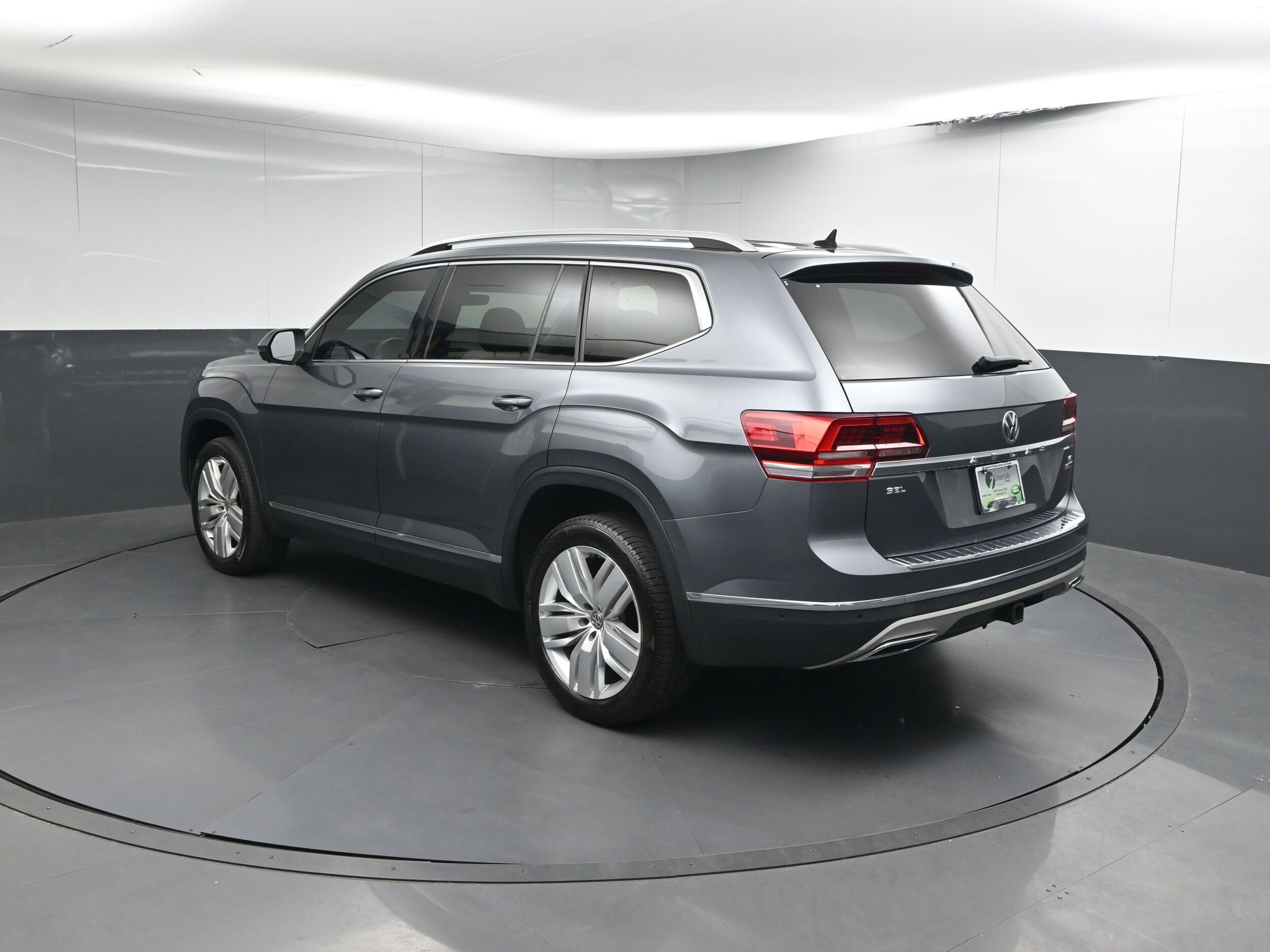 2019 Volkswagen Atlas V6 SEL Premium photo 3