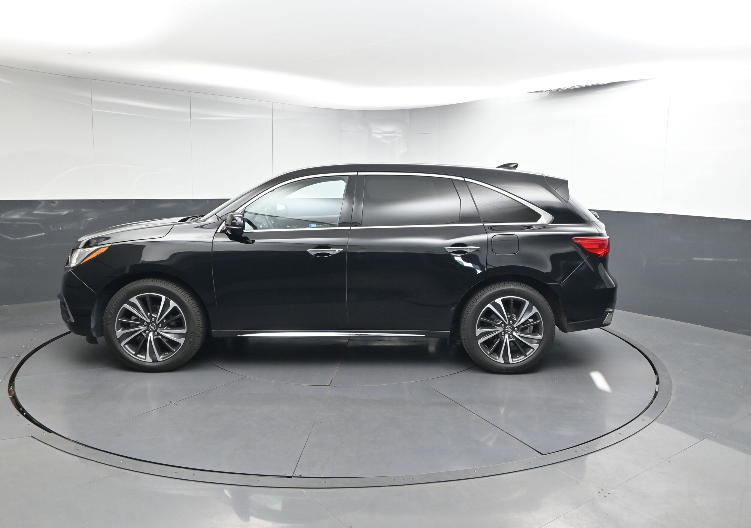 2020 Acura MDX SH-AWD Technology photo 2