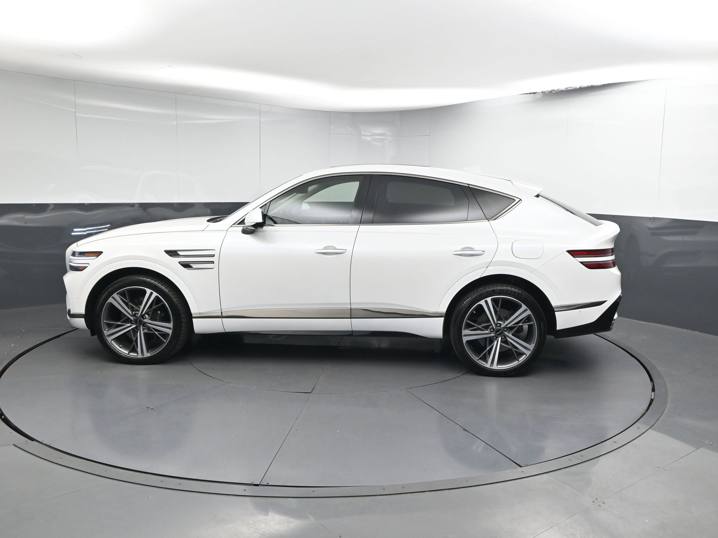 2025 Genesis GV80 Coupe 3.5T photo 2