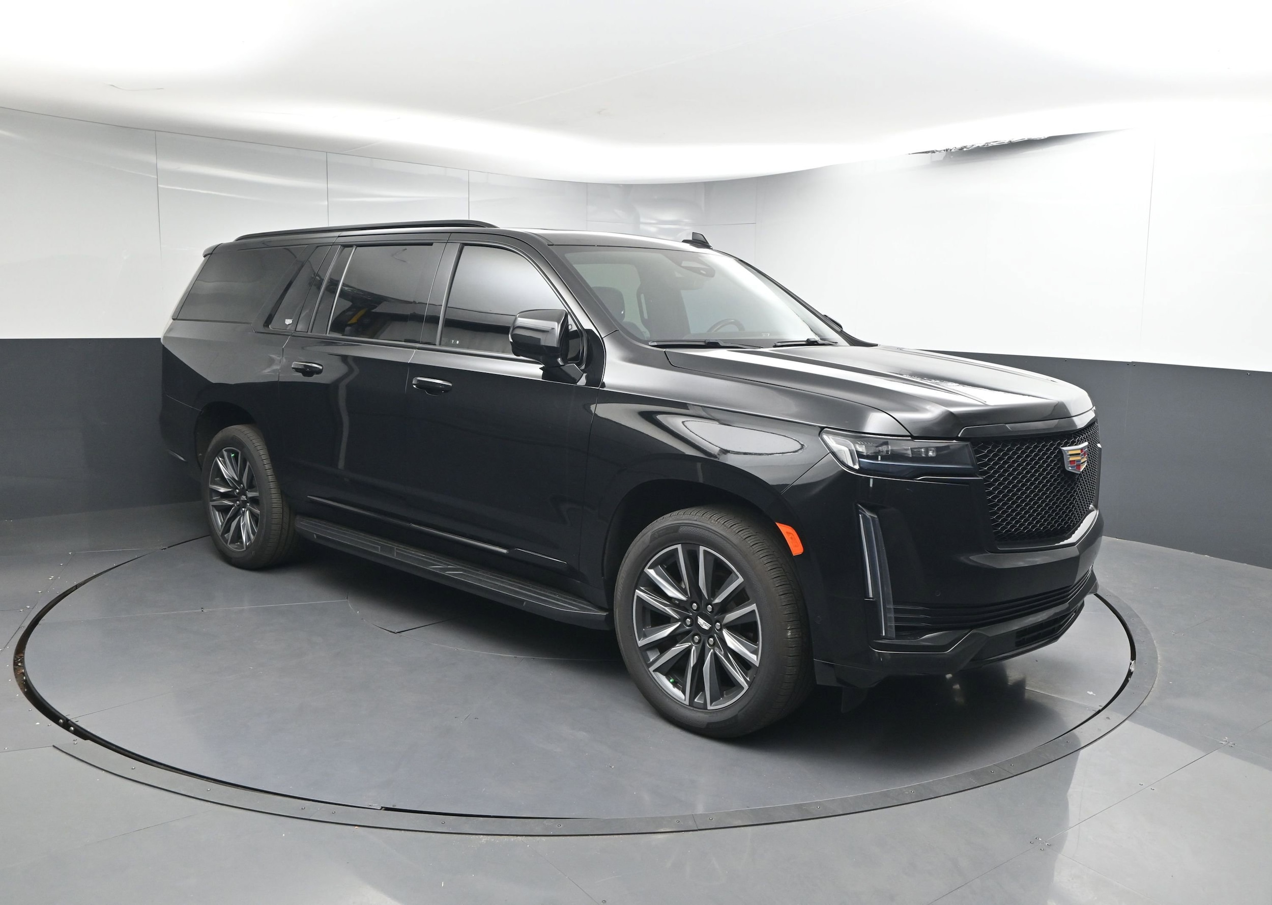 2023 Cadillac Escalade ESV Sport's photo