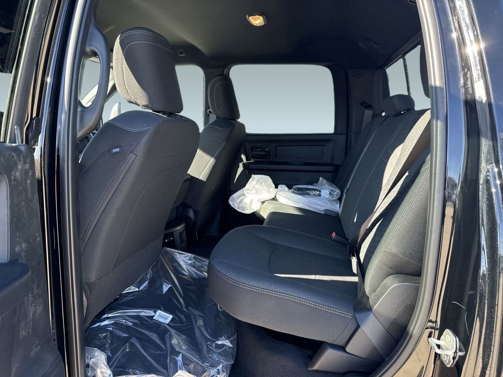2025 RAM 2500 Tradesman - Photo 12